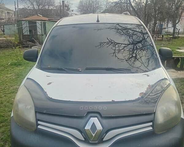 Белый Рено Кенгу, объемом двигателя 1.5 л и пробегом 230 тыс. км за 2500 $, фото 1 на Automoto.ua