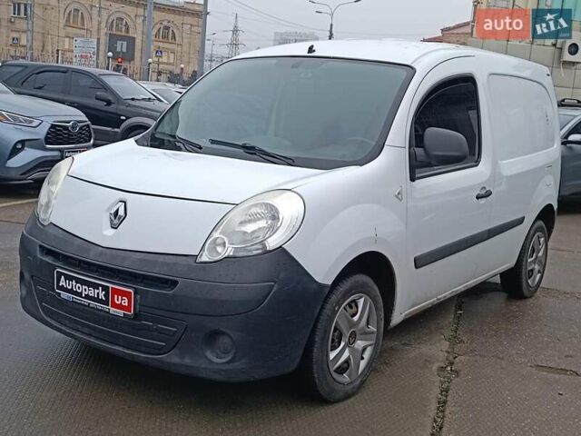 Белый Рено Кенгу, объемом двигателя 1.5 л и пробегом 330 тыс. км за 4990 $, фото 1 на Automoto.ua