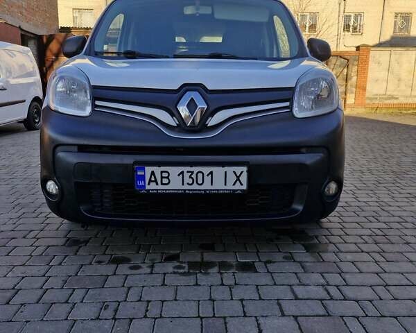 Белый Рено Кенгу, объемом двигателя 1.5 л и пробегом 325 тыс. км за 6200 $, фото 1 на Automoto.ua