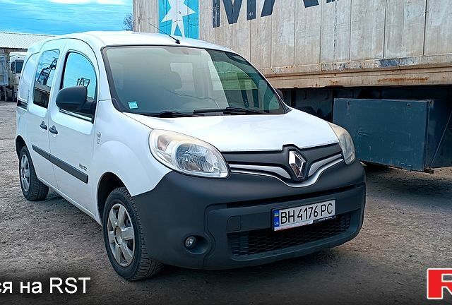 Белый Рено Кенгу, объемом двигателя 1.5 л и пробегом 211 тыс. км за 7000 $, фото 1 на Automoto.ua