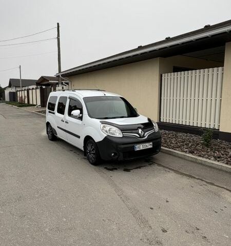 Белый Рено Кенгу, объемом двигателя 1.46 л и пробегом 243 тыс. км за 10700 $, фото 1 на Automoto.ua