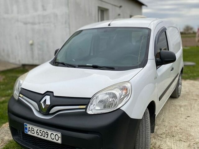 Белый Рено Кенгу, объемом двигателя 1.46 л и пробегом 168 тыс. км за 6700 $, фото 1 на Automoto.ua