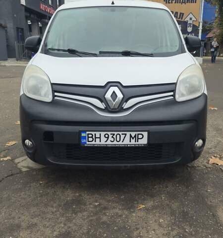 Белый Рено Кенгу, объемом двигателя 1.46 л и пробегом 236 тыс. км за 6500 $, фото 1 на Automoto.ua