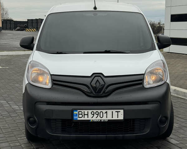 Белый Рено Кенгу, объемом двигателя 1.5 л и пробегом 242 тыс. км за 7200 $, фото 1 на Automoto.ua