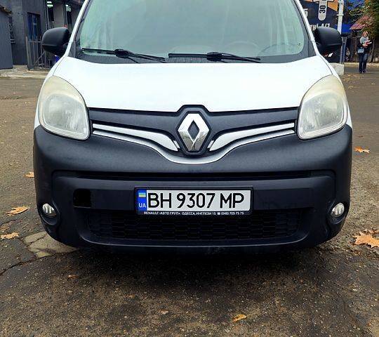 Белый Рено Кенгу, объемом двигателя 1.5 л и пробегом 237 тыс. км за 6500 $, фото 1 на Automoto.ua