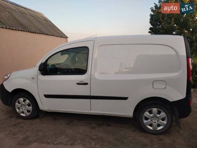 Білий Рено Кєнгу, об'ємом двигуна 1.46 л та пробігом 131 тис. км за 9000 $, фото 1 на Automoto.ua