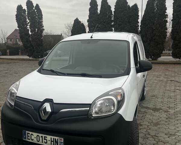 Білий Рено Кєнгу, об'ємом двигуна 0 л та пробігом 9 тис. км за 6100 $, фото 1 на Automoto.ua