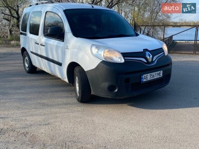 Белый Рено Кенгу, объемом двигателя 1.5 л и пробегом 258 тыс. км за 7800 $, фото 1 на Automoto.ua