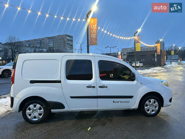 Белый Рено Кенгу, объемом двигателя 1.5 л и пробегом 231 тыс. км за 12300 $, фото 1 на Automoto.ua