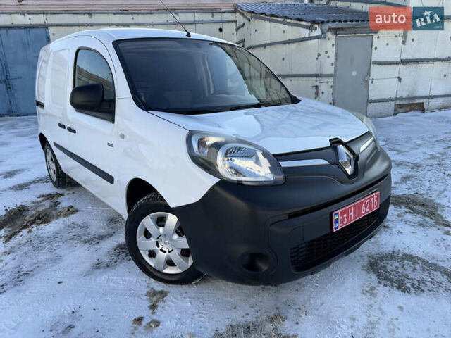 Белый Рено Кенгу, объемом двигателя 0 л и пробегом 52 тыс. км за 10500 $, фото 1 на Automoto.ua
