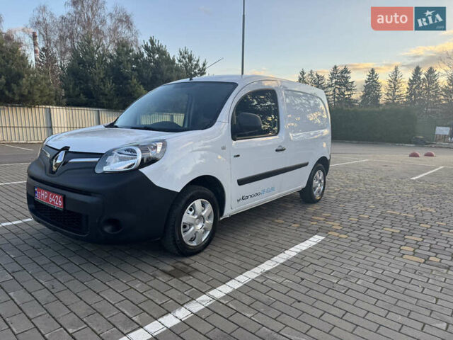 Білий Рено Кєнгу, об'ємом двигуна 0 л та пробігом 51 тис. км за 9800 $, фото 1 на Automoto.ua