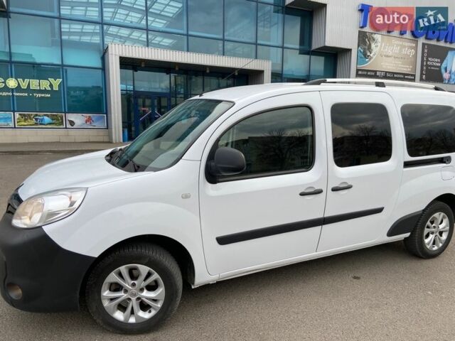 Белый Рено Кенгу, объемом двигателя 0 л и пробегом 120 тыс. км за 12999 $, фото 1 на Automoto.ua