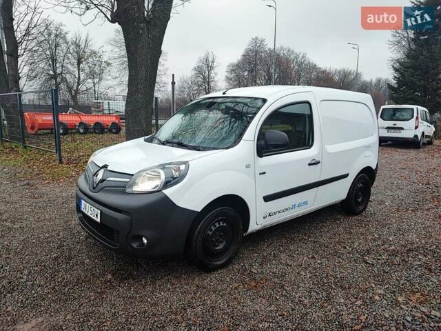 Белый Рено Кенгу, объемом двигателя 0 л и пробегом 80 тыс. км за 9900 $, фото 1 на Automoto.ua
