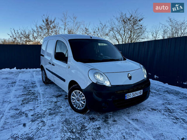 Білий Рено Кєнгу, об'ємом двигуна 1.5 л та пробігом 333 тис. км за 5800 $, фото 1 на Automoto.ua