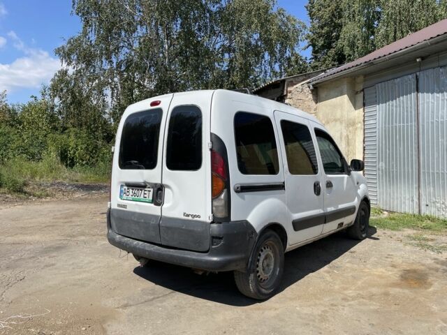 Белый Рено Кенгу, объемом двигателя 0 л и пробегом 332 тыс. км за 1600 $, фото 1 на Automoto.ua