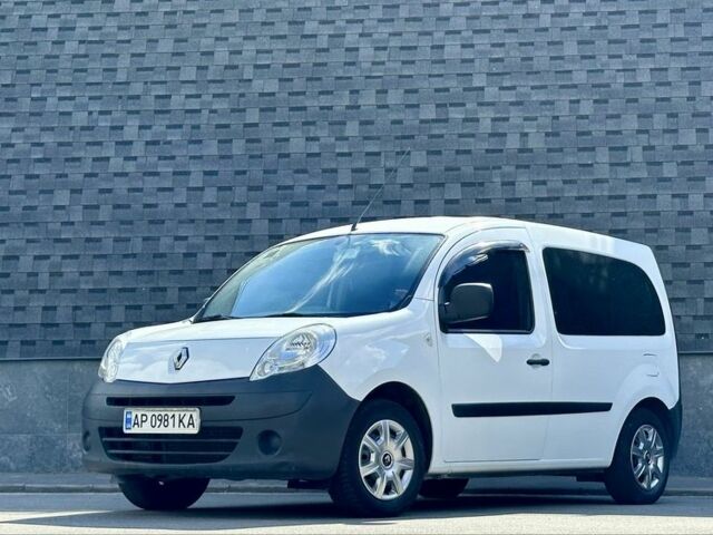 Білий Рено Кєнгу, об'ємом двигуна 1.5 л та пробігом 225 тис. км за 6800 $, фото 1 на Automoto.ua