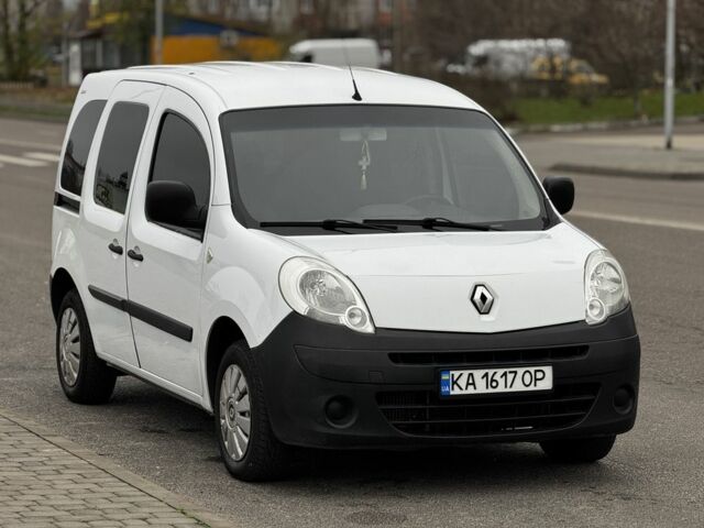 Белый Рено Кенгу, объемом двигателя 1.5 л и пробегом 249 тыс. км за 5300 $, фото 1 на Automoto.ua