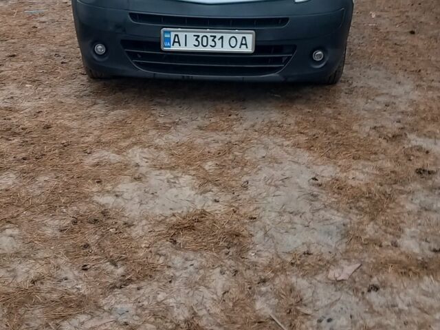 Белый Рено Кенгу, объемом двигателя 1.5 л и пробегом 240 тыс. км за 4681 $, фото 1 на Automoto.ua