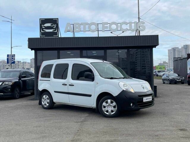 Белый Рено Кенгу, объемом двигателя 1.6 л и пробегом 188 тыс. км за 8990 $, фото 1 на Automoto.ua