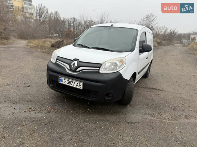 Белый Рено Кенгу, объемом двигателя 1.5 л и пробегом 269 тыс. км за 7800 $, фото 1 на Automoto.ua