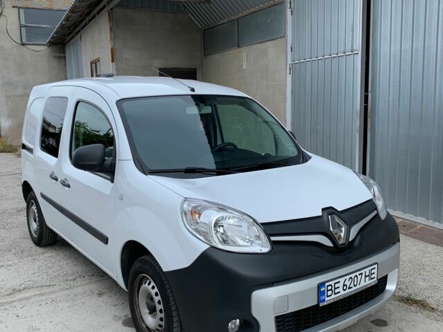 Белый Рено Кенгу, объемом двигателя 1.5 л и пробегом 222 тыс. км за 11050 $, фото 1 на Automoto.ua