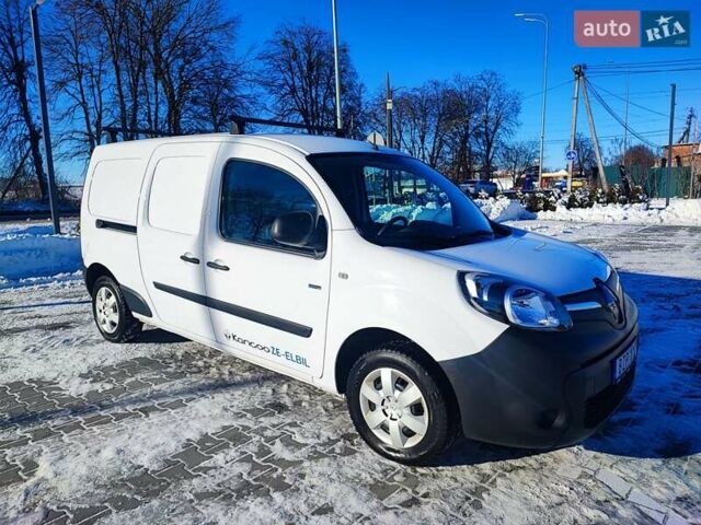 Белый Рено Кенгу, объемом двигателя 0 л и пробегом 50 тыс. км за 11500 $, фото 1 на Automoto.ua