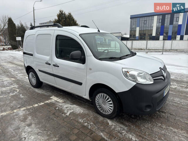 Белый Рено Кенгу, объемом двигателя 1.5 л и пробегом 165 тыс. км за 10999 $, фото 1 на Automoto.ua