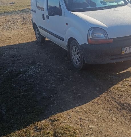 Белый Рено Кенгу, объемом двигателя 0 л и пробегом 350 тыс. км за 2600 $, фото 1 на Automoto.ua