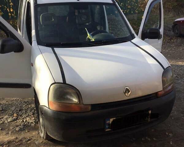 Білий Рено Кєнгу, об'ємом двигуна 1.9 л та пробігом 385 тис. км за 3000 $, фото 1 на Automoto.ua