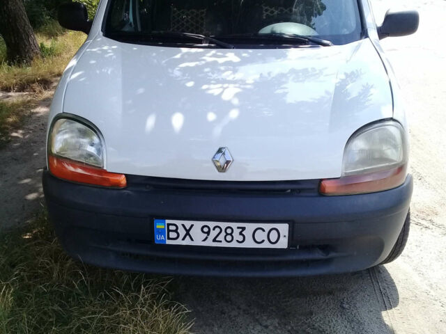 Белый Рено Кенгу, объемом двигателя 1.2 л и пробегом 137 тыс. км за 3400 $, фото 1 на Automoto.ua