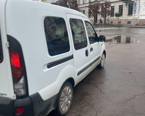 Белый Рено Кенгу, объемом двигателя 1.87 л и пробегом 220 тыс. км за 2800 $, фото 1 на Automoto.ua