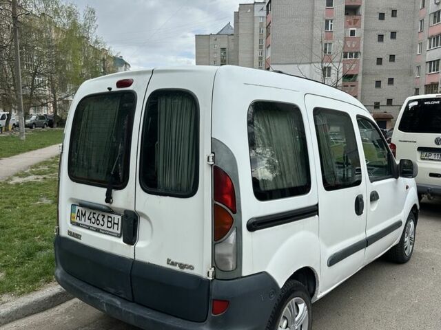 Белый Рено Кенгу, объемом двигателя 1.9 л и пробегом 350 тыс. км за 2471 $, фото 1 на Automoto.ua