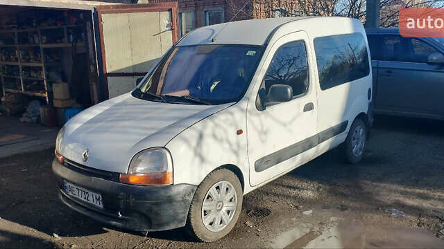 Белый Рено Кенгу, объемом двигателя 1.5 л и пробегом 270 тыс. км за 3500 $, фото 1 на Automoto.ua