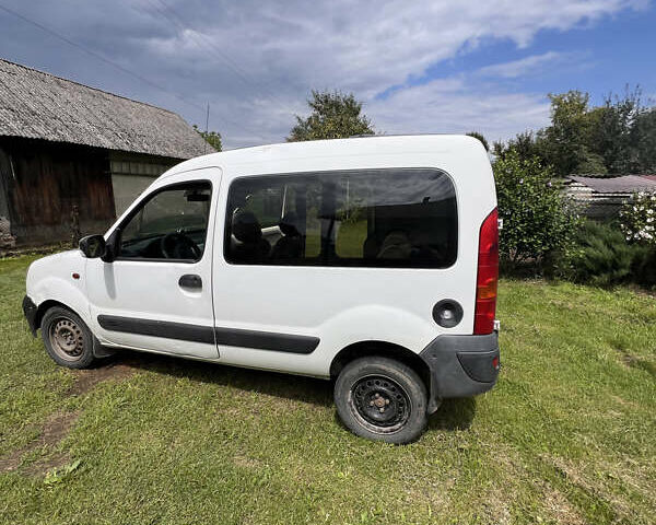 Белый Рено Кенгу, объемом двигателя 1.46 л и пробегом 395 тыс. км за 2500 $, фото 1 на Automoto.ua