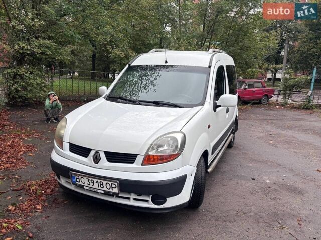 Белый Рено Кенгу, объемом двигателя 1.46 л и пробегом 270 тыс. км за 3200 $, фото 1 на Automoto.ua