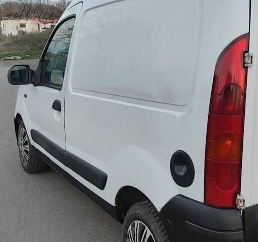 Білий Рено Кєнгу, об'ємом двигуна 1.5 л та пробігом 303 тис. км за 2600 $, фото 1 на Automoto.ua