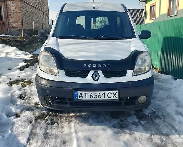 Белый Рено Кенгу, объемом двигателя 1.5 л и пробегом 318 тыс. км за 3500 $, фото 1 на Automoto.ua