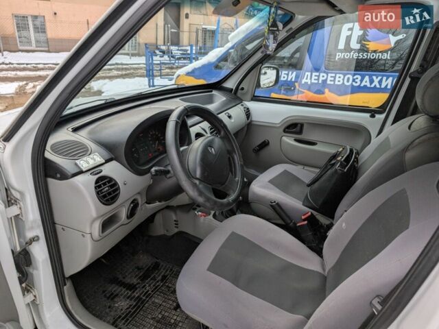 Білий Рено Кєнгу, об'ємом двигуна 1.15 л та пробігом 251 тис. км за 2200 $, фото 1 на Automoto.ua