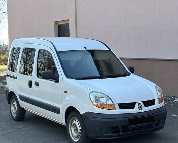 Белый Рено Кенгу, объемом двигателя 1.39 л и пробегом 299 тыс. км за 3500 $, фото 1 на Automoto.ua