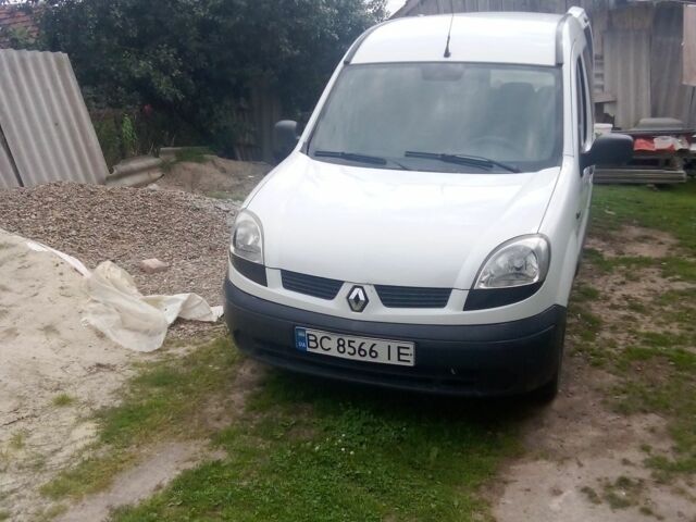 Білий Рено Кєнгу, об'ємом двигуна 1.5 л та пробігом 330 тис. км за 3500 $, фото 1 на Automoto.ua