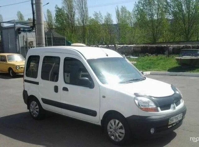 Белый Рено Кенгу, объемом двигателя 1.5 л и пробегом 270 тыс. км за 2000 $, фото 1 на Automoto.ua
