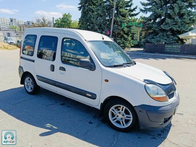 Білий Рено Кєнгу, об'ємом двигуна 1.5 л та пробігом 210 тис. км за 3600 $, фото 1 на Automoto.ua