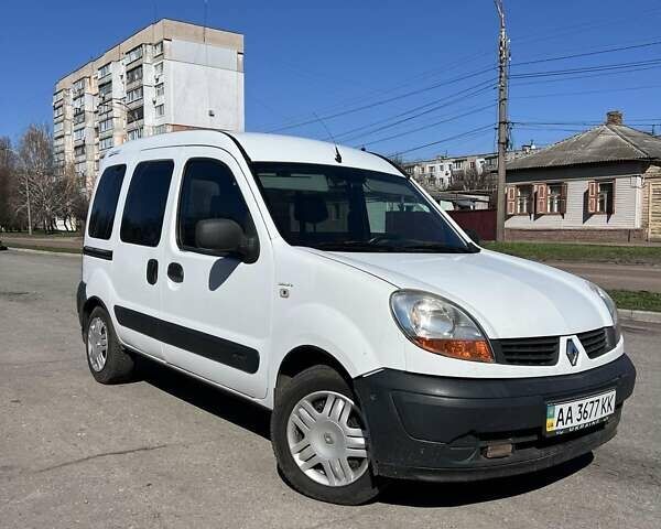 Белый Рено Кенгу, объемом двигателя 1.5 л и пробегом 294 тыс. км за 3950 $, фото 1 на Automoto.ua
