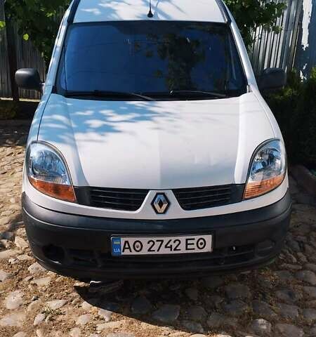 Белый Рено Кенгу, объемом двигателя 1.46 л и пробегом 210 тыс. км за 2800 $, фото 1 на Automoto.ua