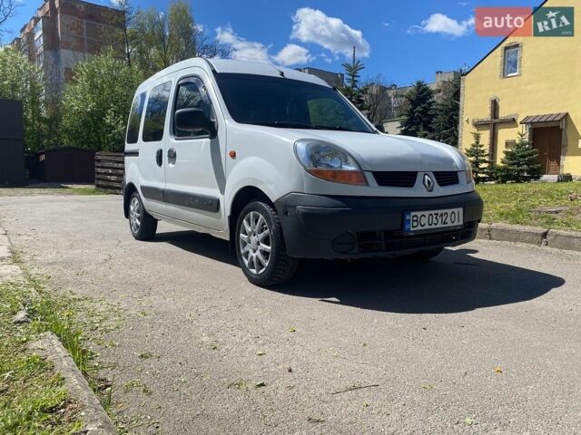 Белый Рено Кенгу, объемом двигателя 1.46 л и пробегом 314 тыс. км за 3900 $, фото 1 на Automoto.ua
