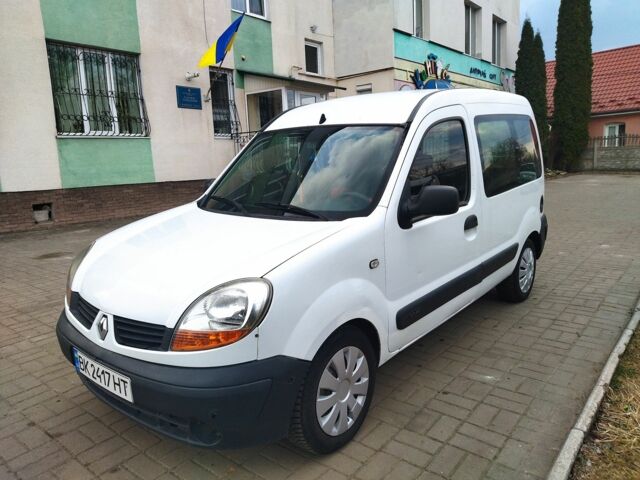 Белый Рено Кенгу, объемом двигателя 1.5 л и пробегом 282 тыс. км за 3500 $, фото 1 на Automoto.ua