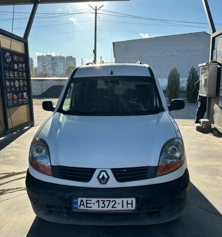 Белый Рено Кенгу, объемом двигателя 1.5 л и пробегом 450 тыс. км за 3800 $, фото 1 на Automoto.ua