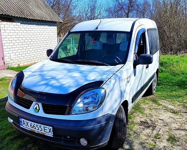 Белый Рено Кенгу, объемом двигателя 1.5 л и пробегом 249 тыс. км за 4700 $, фото 1 на Automoto.ua