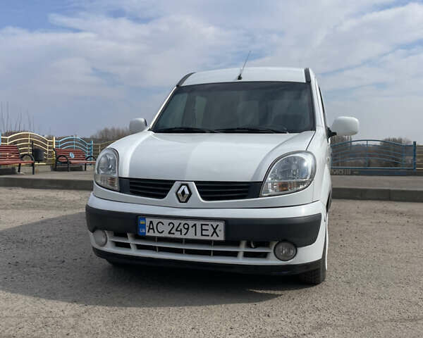 Белый Рено Кенгу, объемом двигателя 1.46 л и пробегом 265 тыс. км за 4700 $, фото 1 на Automoto.ua