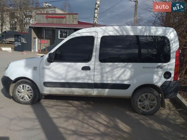 Белый Рено Кенгу, объемом двигателя 1.46 л и пробегом 280 тыс. км за 4200 $, фото 1 на Automoto.ua